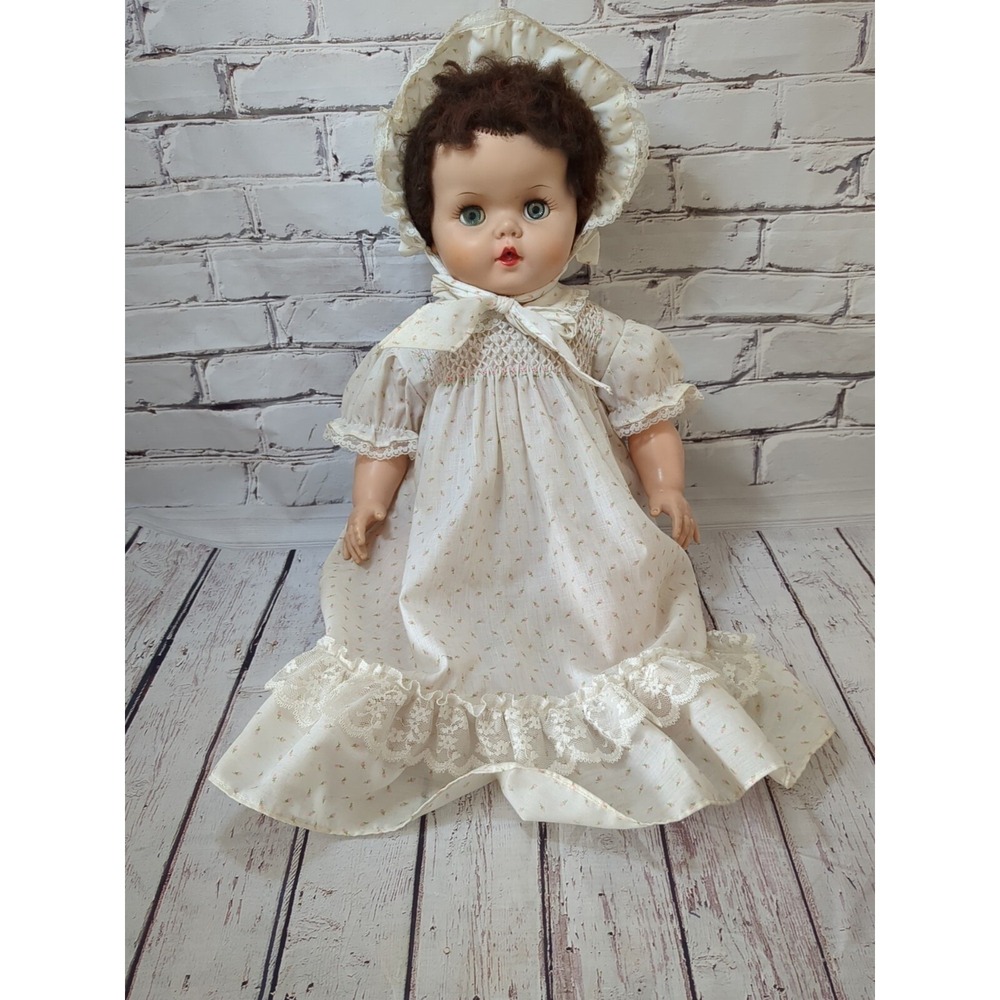 Vintage Baby Doll Sleepy Eyes Apex 6X20. Drinks, Wets. Polly Flinders‎ Dress